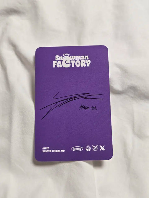 ATEEZ Yunho Winter Back Signed Photocard Benefit