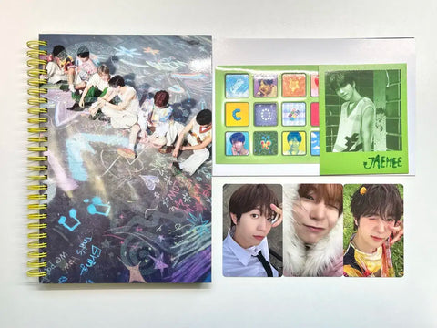 Selling colored Ryo photocard album as a set
