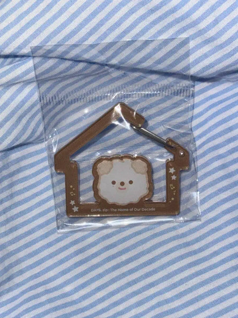 DAY6 Pop-up Money Carabiner