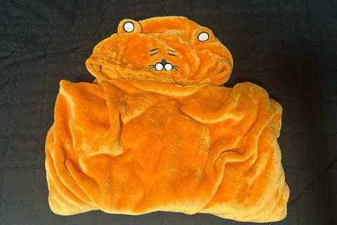 Dried Seafood Girl Umaru-chan Hooded Blanket Cape