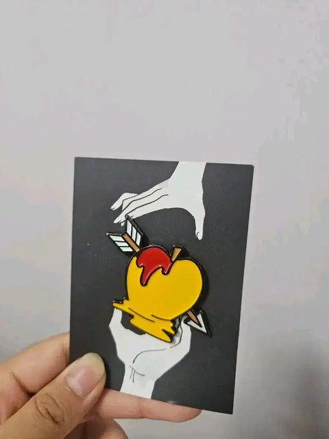 Sleepground Blind Golden Apple Badge Transfer