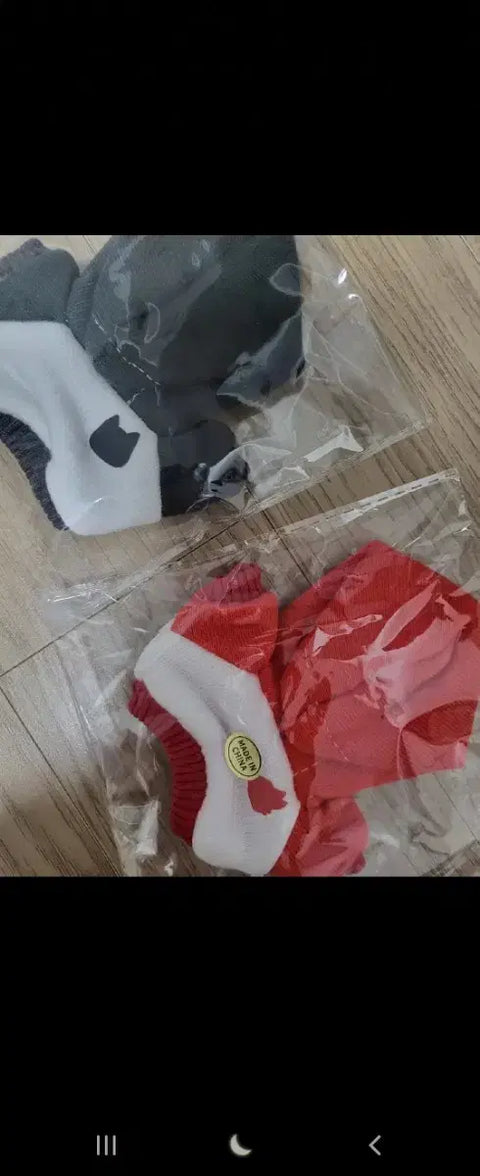 Selling PlayV doll clothes.