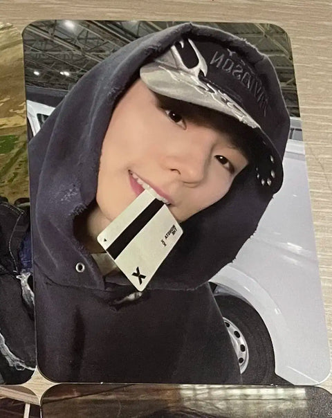 Kihyun photocard