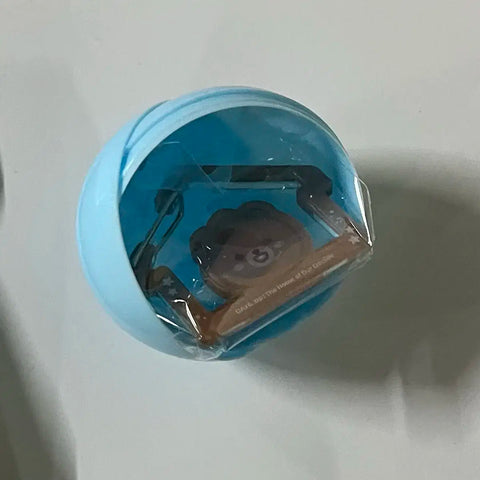 DAY6 Room Carabiner