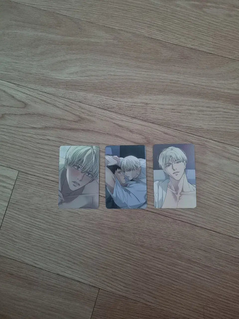 Selling backlight photo cards as a set.