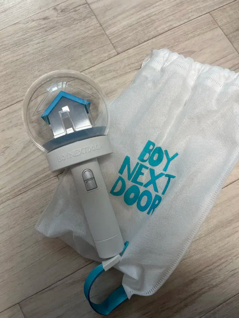 BOYNEXTDOOR light stick Bonedo