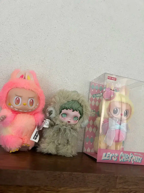Labubu Check Make-up Unopened