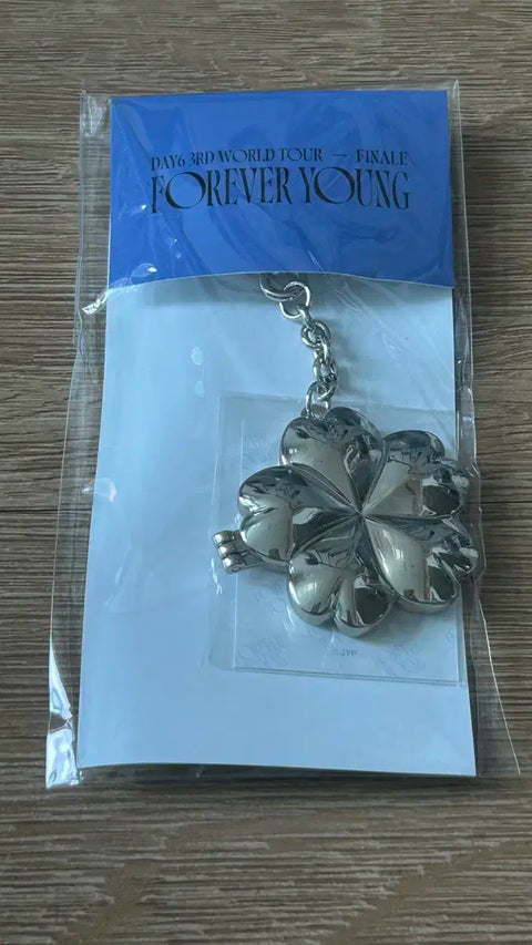 DAY6 Rocket Pendant Young K
