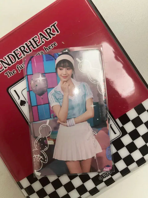 Selling STAYC Sieun photocard.