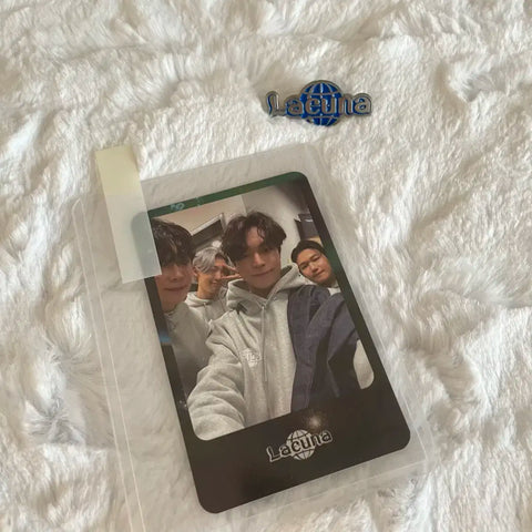 Lacuna Logo Badge + Photocard