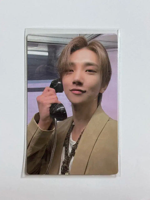 Seventeen Joshua photocard
