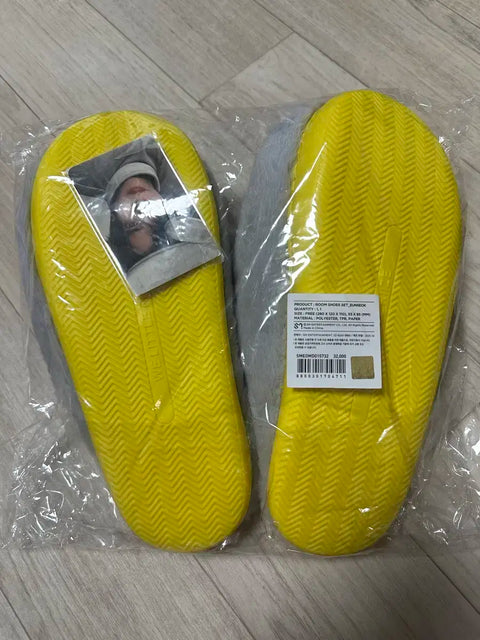 Liraz Pop-up Song Yong-dori RIIZE Eunseok Room Slippers Set