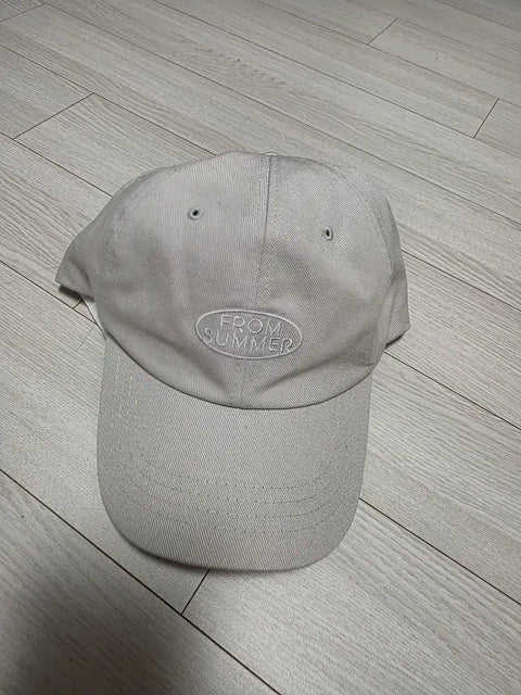 Selling fromis_9 ball cap.