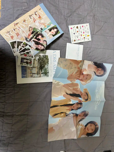 IVE 1st Photobook A Dreamy Day