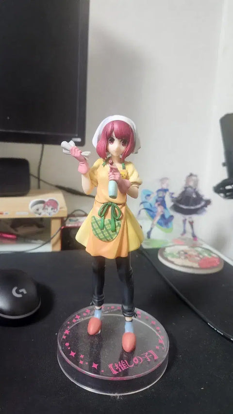 Selling Kana figure.