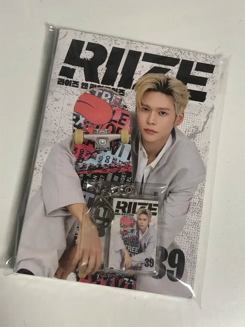 RIIZE Concert MD Eunseok Comics Book Comic Book Photobook Full Set