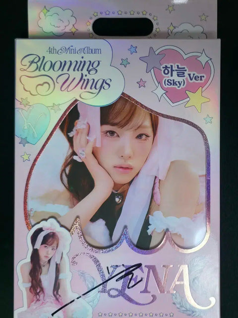 Choi Yena Hate Being Cute Signature Album Sky Ver.
