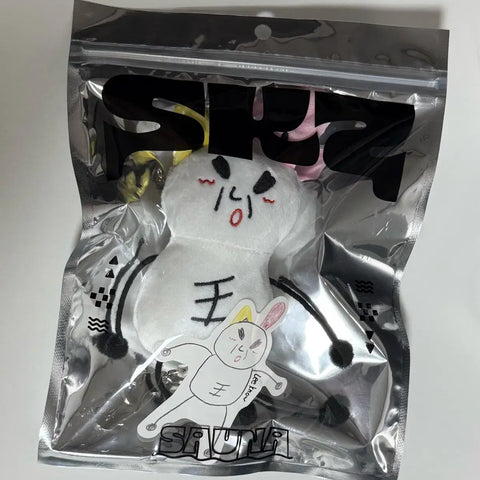 Stray Kids Skiz JYP Japan 2025 Pop-up Sauna Lee Know Bag Charm