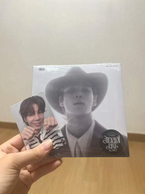 Jeong Dong-won Album + Photo Card