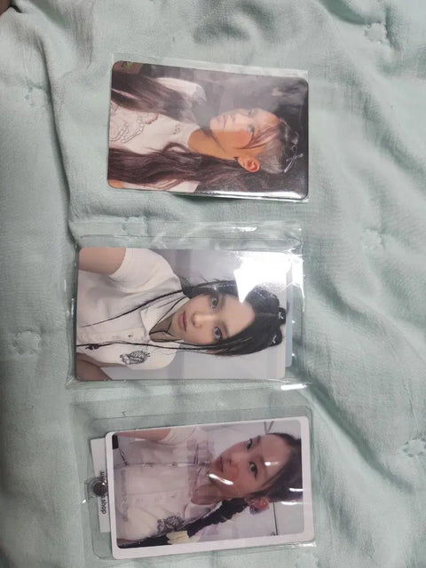 NewJeans special edition photocard