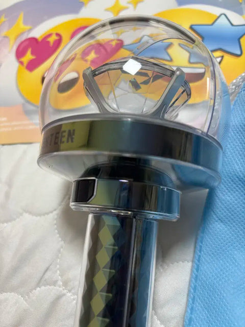 Carrot Bong (New Version), Seventeen official light stick, selling due to leaving the fandom. Lots of freebies!!