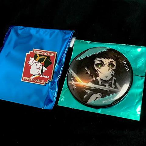 Douma and Kaigaku Badge Set