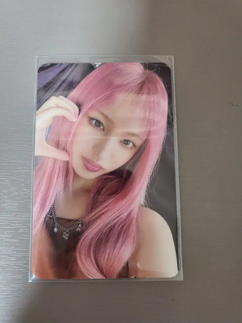 IVE Secret Album Photocard shh! version