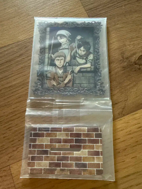 Attack on Titan Cleaning Levi Eren Ichiban Kuji Acrylic Stand Attack on Titan Lottery
