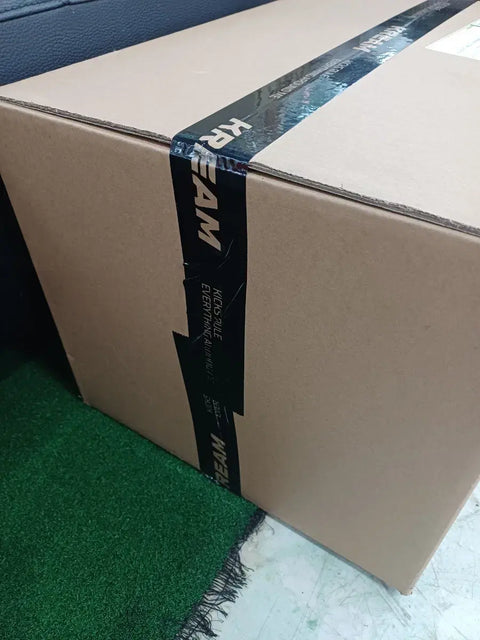 tripleS Over the Pitch Limited Edition