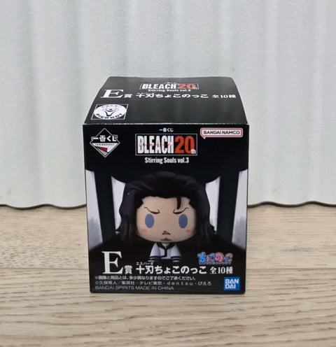 Bleach Chokonoko E Prize Coyote Stark Figure