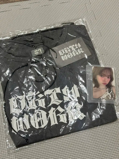 aespa Dirty Work T-shirt Karina photocard set, unopened, for sale