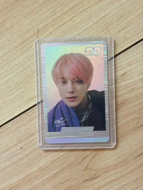 Jeno Glitch Mode Special Photocard + Doll
