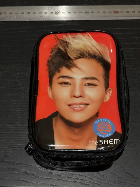 The Saem GD shopping bag. Pouch.