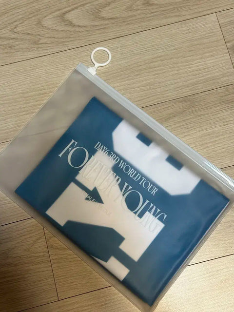 DAY6 Forever Young Finale Slogan