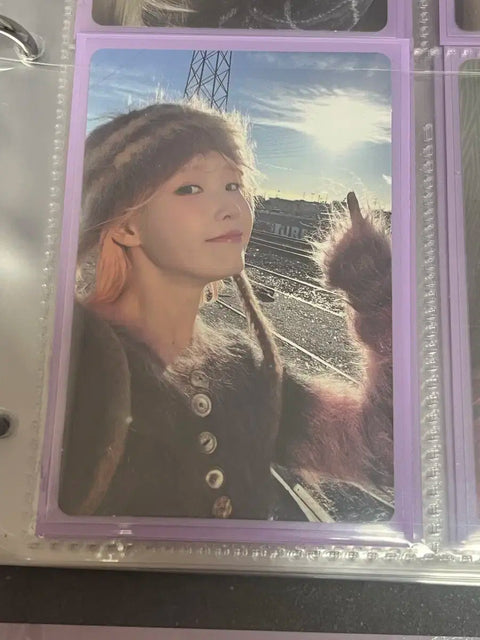 IU Her Concert Binder ver.1 with Photo Card