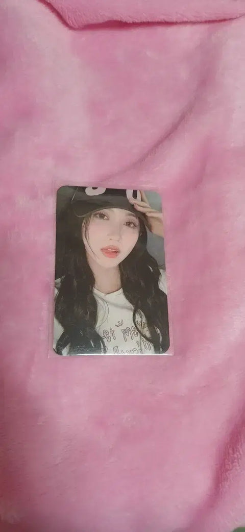 IVE Gaeul unreleased photocard