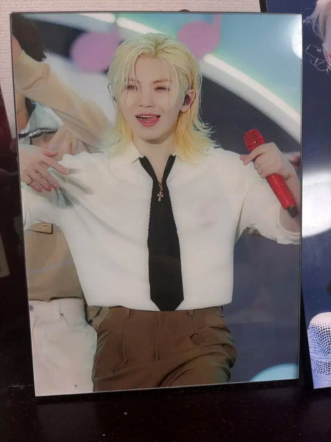 Seventeen Woozi Frame
