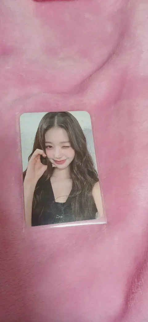 IVE Jang Wonyoung unreleased photocard