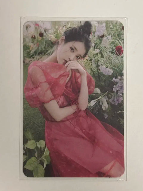 IU 2023 Season's Greetings Photo Card