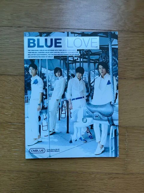 CNBLUE Bluelove Album