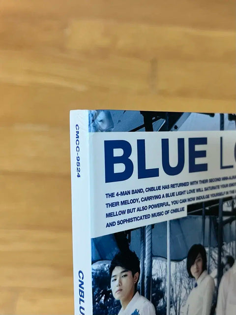 CNBLUE Bluelove Album