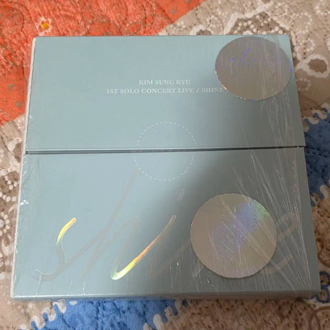 I'm transferring Kim Sungkyu's live album.