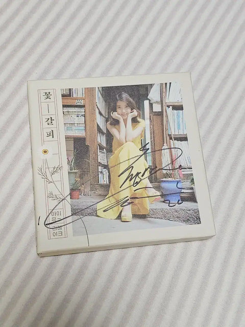 IU Flower Bookmark Signed Album
