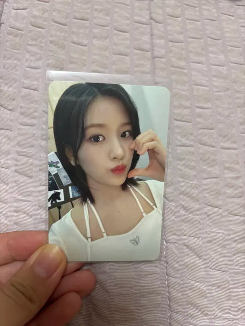 IVE magazine photocard Ahn Yujin