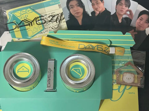 DAY6 ZIP Full Set with Carabiner