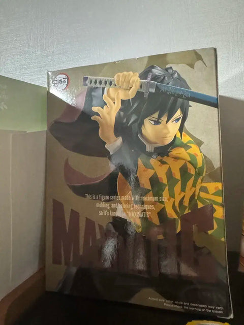 Demon Slayer Tomioka Giyu MAXIMATIC Figure