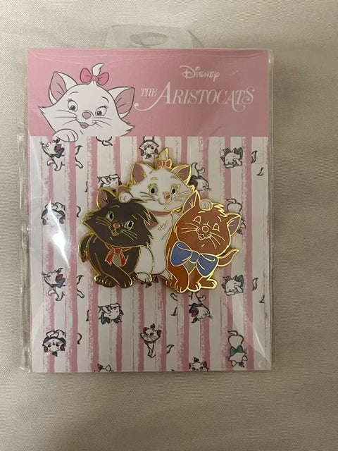 Disney Aristocats Marie Badge