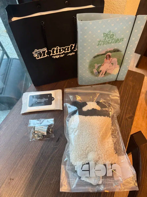 Children, Idle, Rainy season, M.O., Workshop, Music Bank, Fan support, Transfer