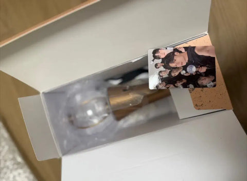 Selling ATEEZ light stick Lightiny 2 [Quitting fandom, urgent sale]