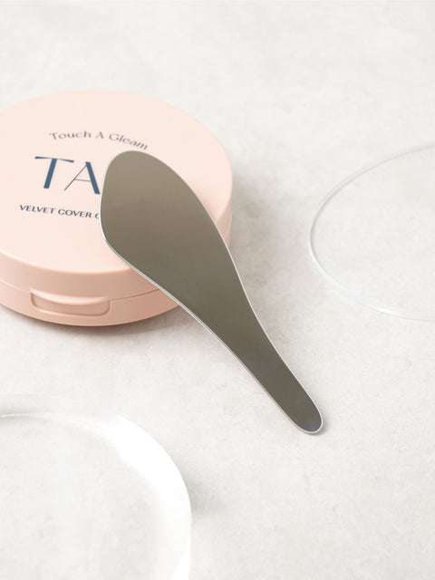 [✈️KOREA] Daiso - Curved Makeup Spatula